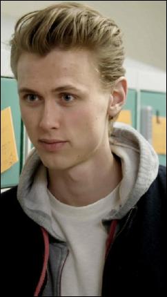 shot1_SX562-CR0,0,562,999-AL_42 (562x999, 53 kБ...)